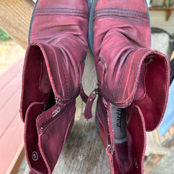 Earth ankle boot red leather uppers, buckle and zipper sides. Sz 7 - Picture 2 of 8